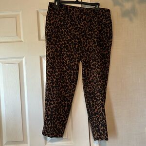 Ladies leopard ankle pants